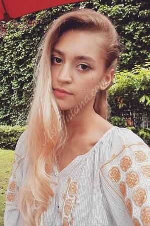 Надя, 89697774846